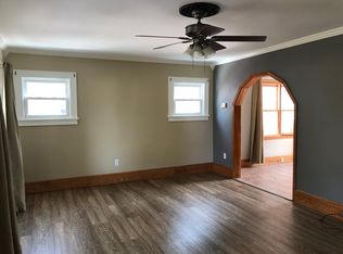 18 Irving St, Lockport, NY 14094