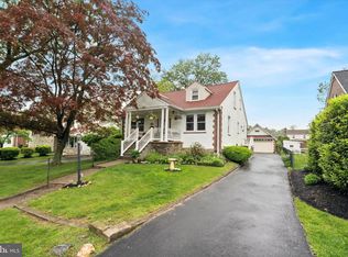 1442 Dorchester Rd, Havertown, PA 19083