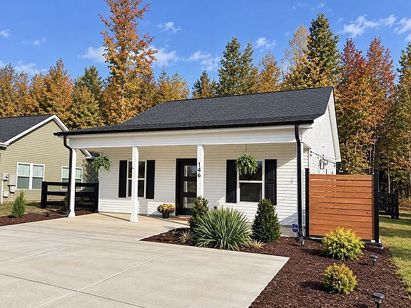 3rd image of 146 Eno Rd
