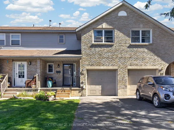 71 Rose Abbey Dr, Kingston, ON K7K 6V9