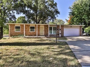 2061 Northaire Ln, Saint Louis, MO 63138