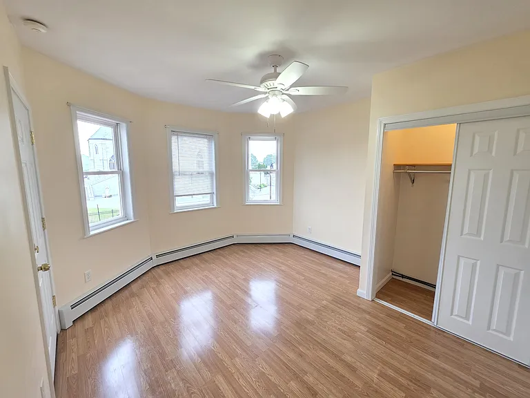 133 Broad St #2W — Photo 8