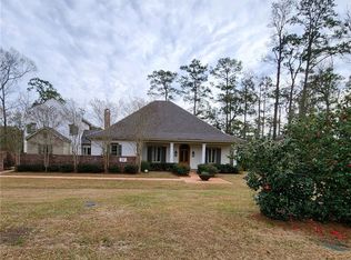22 Country Club Park, Covington, LA 70433