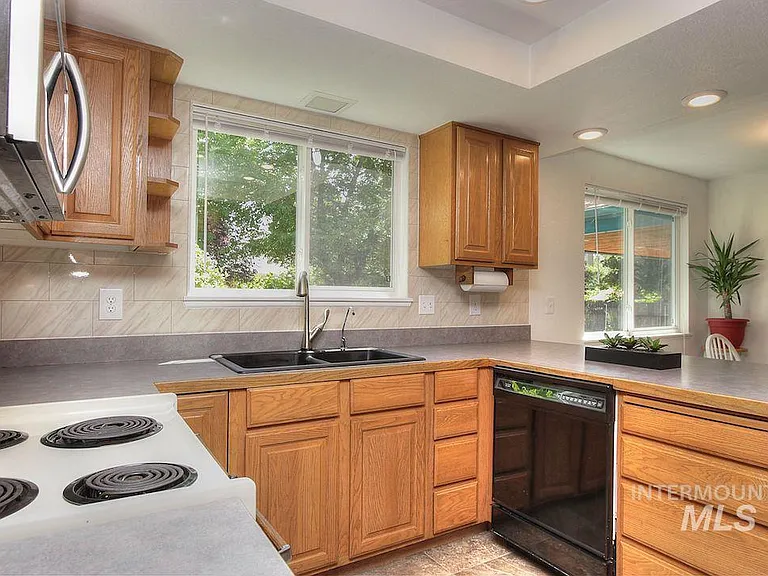 5205 W Waterwheel Dr — Photo 5