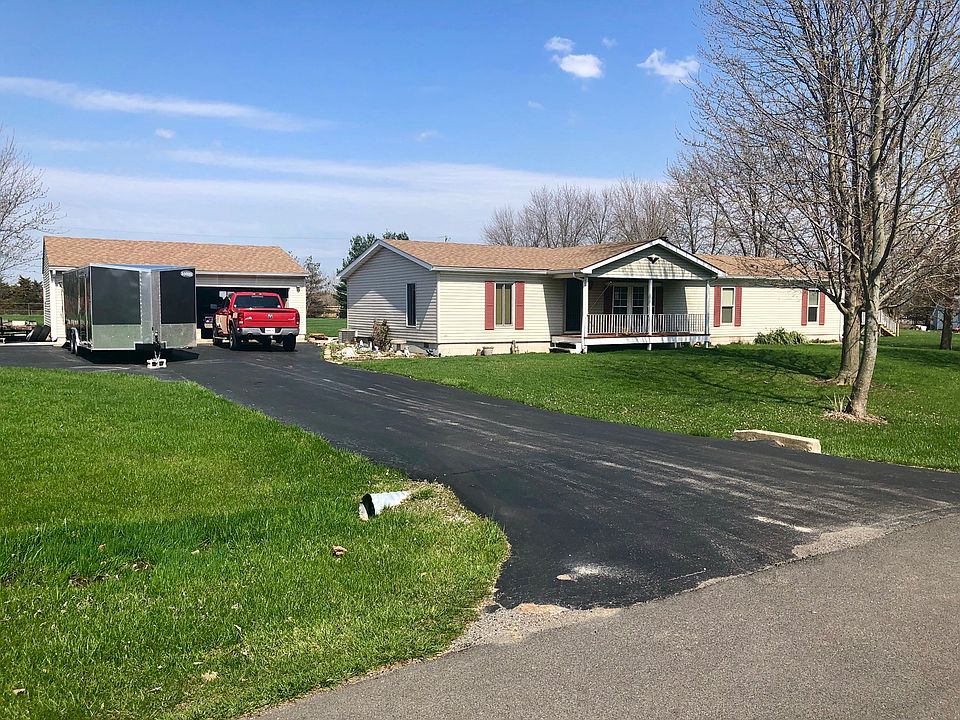 2nd image of 1000 E 135th Ct