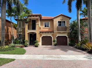 15471 SW 30th St, Miami, FL 33185