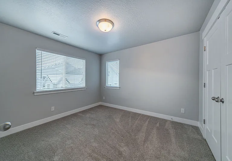 664 N Fall Creek Dr #MASTER ROOM — Photo 19