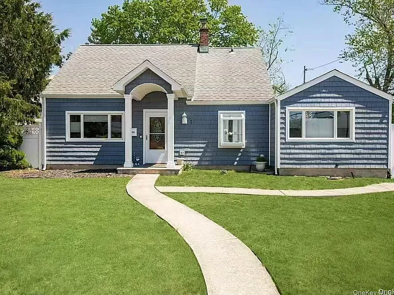 17 Vista Ln — Photo 1