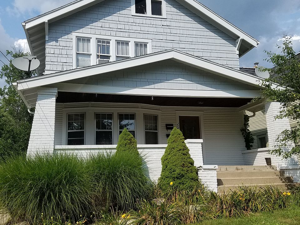 1st image of 2043 Wealthy St SE #1