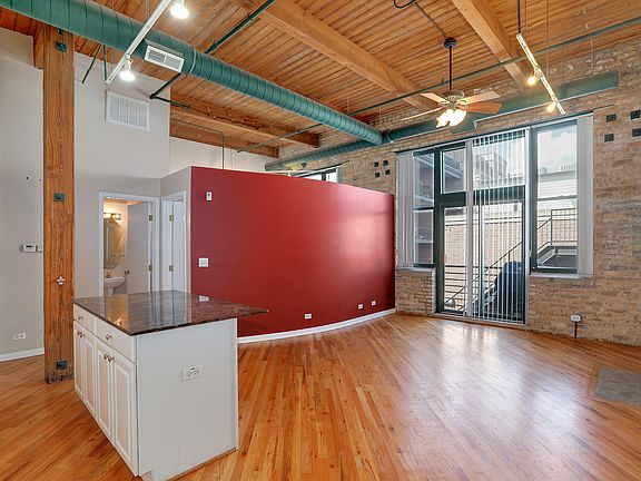 2nd image of 2222 W Diversey Ave APT 305
