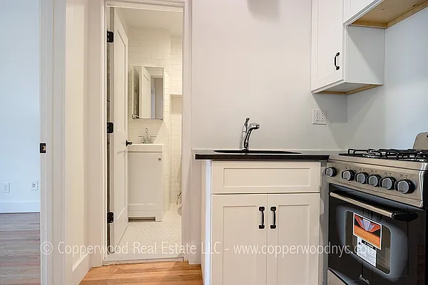 Rented by Copperwood Real Estate | media 11