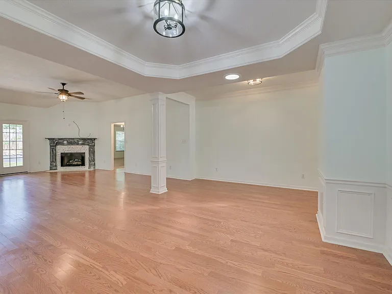 2037 Magnolia Pkwy — Photo 8