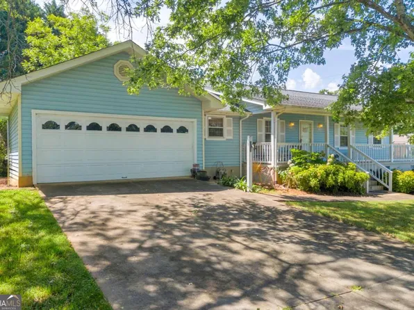 4336 Woodfield Dr, Gainesville, GA 30507