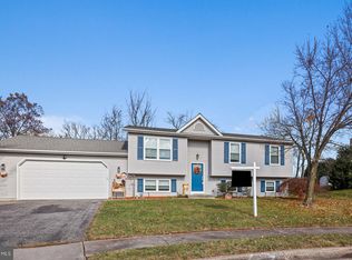4 Starboard Ct, Taneytown, MD