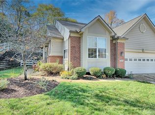 2854 Double Eagle Dr, Dayton, OH 45431