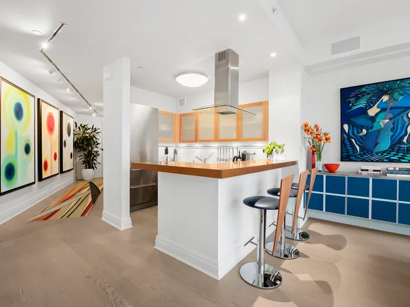 25 Columbus Circle image 11 of 47