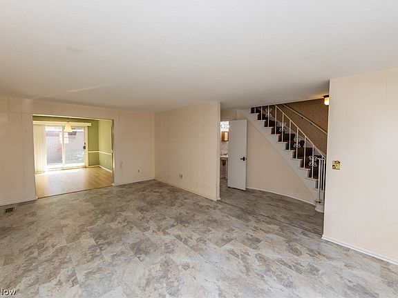 3rd image of 3815 Circlewood Dr #C113