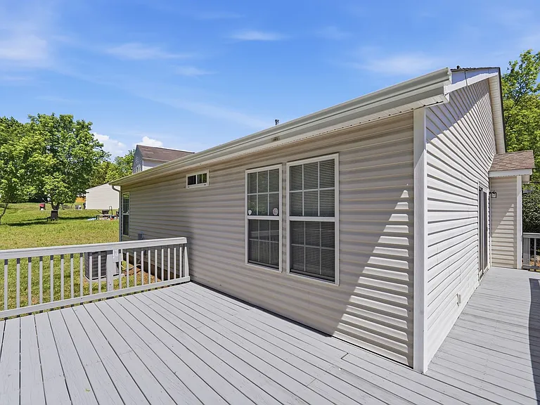9740 Veronica Dr — Photo 9