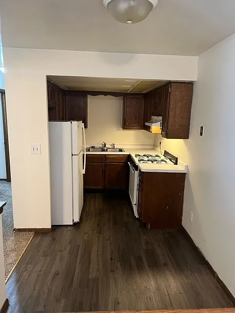 Deer Trail Apartments