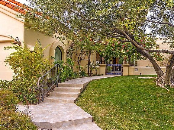 Inviting Front Entry