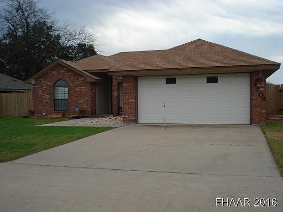 3rd image of 4706 Glenoak Dr