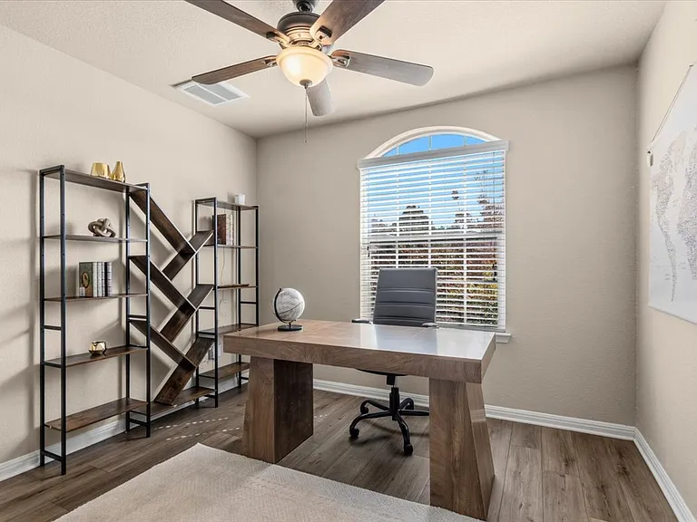 11100 Dawes Pl — Photo 5