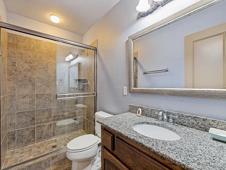 411 Brazoria Dr — Photo 21