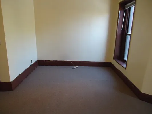 Rented by Hakeem Shahid, LREB | media 4