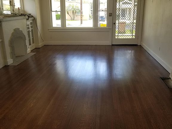 Living room (view from back)