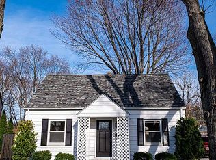 991 Garden Rd, Willoughby, OH 44094