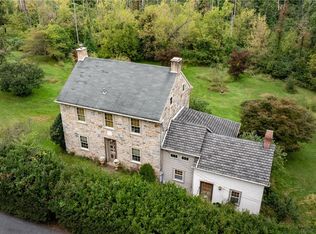 885 Browns Dr, Easton, PA 18042