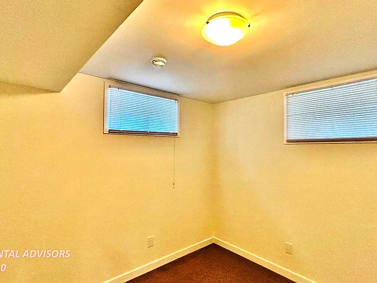 10827 66th Ave NW #BASEMENT — Photo 7
