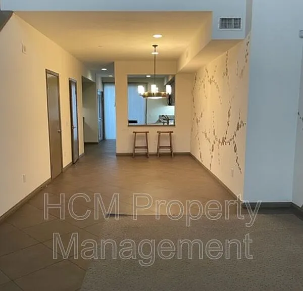 595 Rockefeller — Photo 14