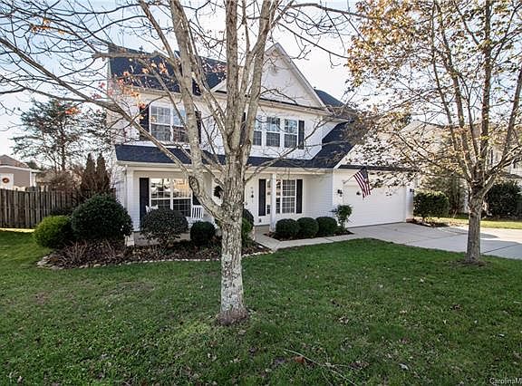 3rd image of 107 Hawleyville Ln