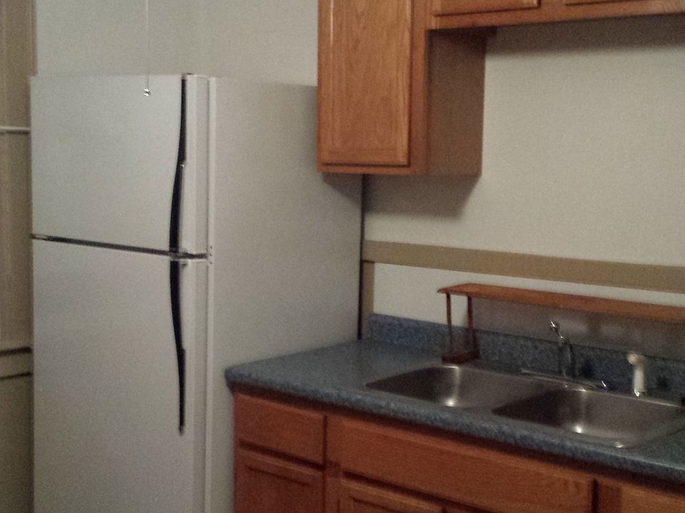 1st image of 199 Euclid Ave #2