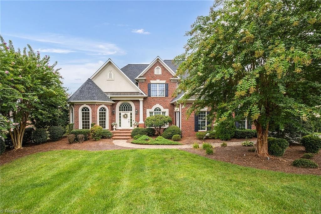 1086 Salem Village Ln