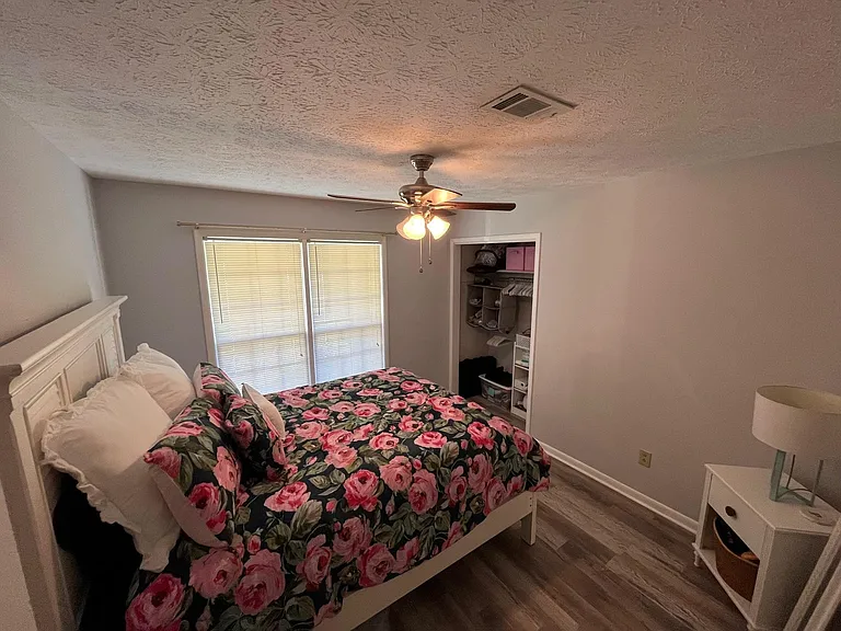 406 Wittel Ave — Photo 9