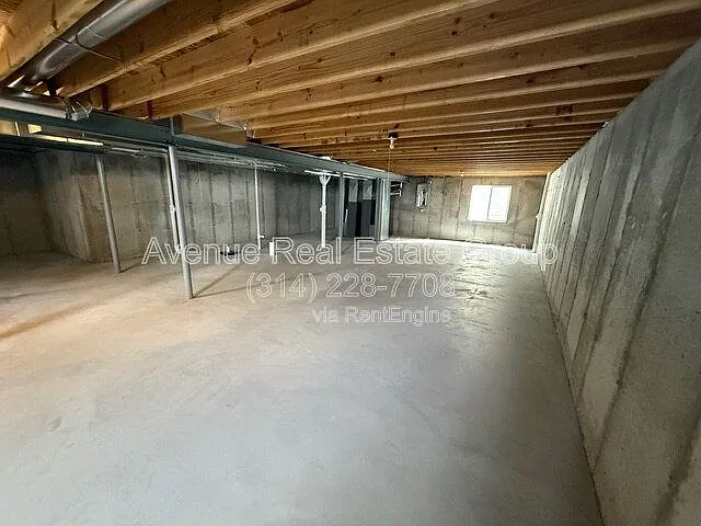 713 Crested Point Dr — Photo 19