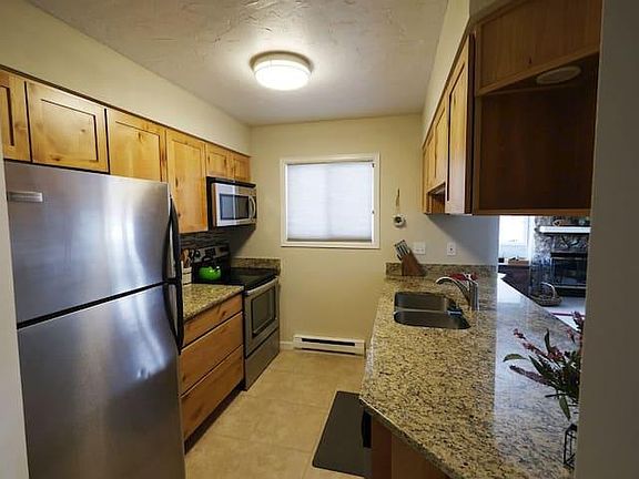4th image of 35 Promontory Dr. #9