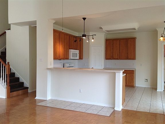 4th image of 3413 Wind Flower Ln