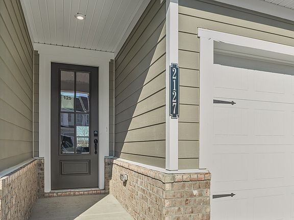 3rd image of 2127 Cheltenham Pl