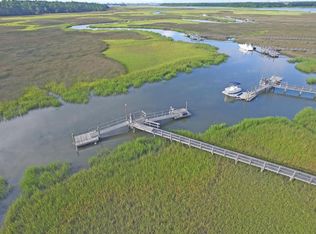 1105 Pinefield Dr, Charleston, SC 29492