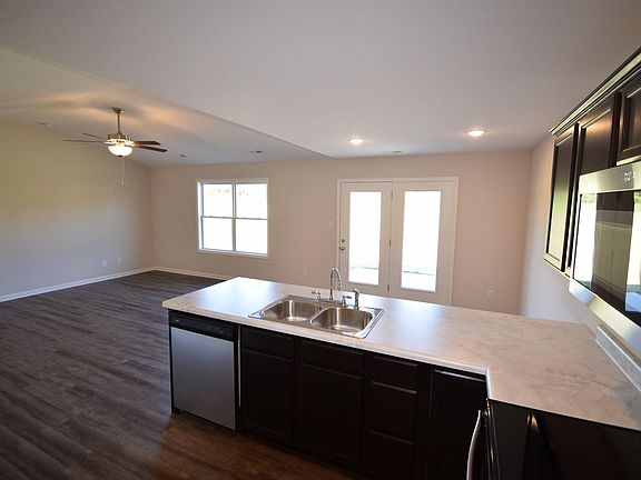 5th image of 141 Holly Grove Ln