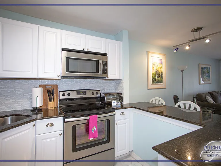 225 Turtle Lake Ct #106 — Photo 15