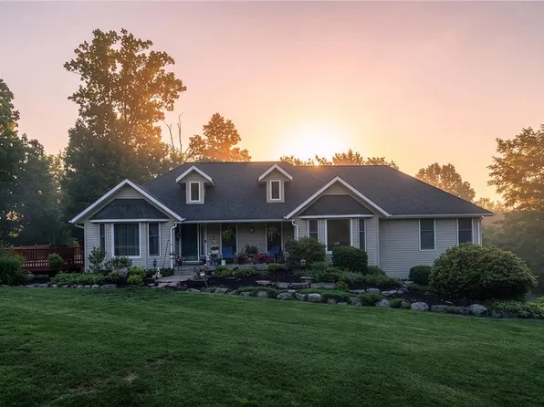 70 Carolee Ln, Bangor, PA 18013