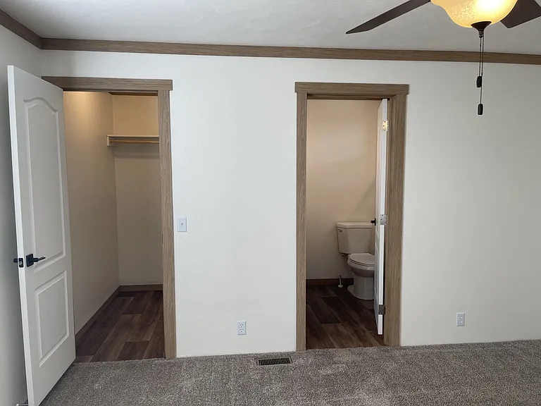 Mission Estates — Photo 22