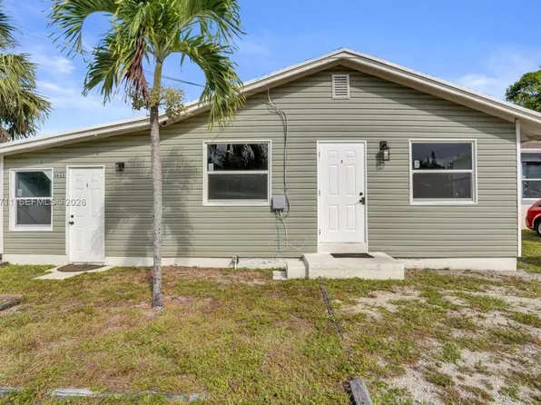 3633 SW 12th Ct, Fort Lauderdale, FL 33312