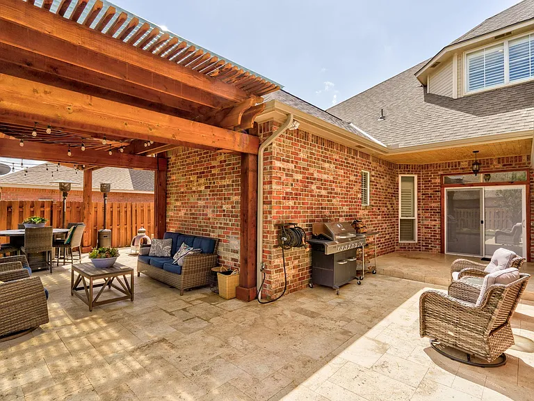 18012 Providence Ave — Photo 34
