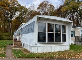 51074 Mott Rd #76, Canton, MI 48188