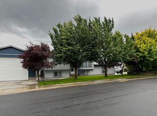725 W Chicory Ln, Post Falls, ID 83854